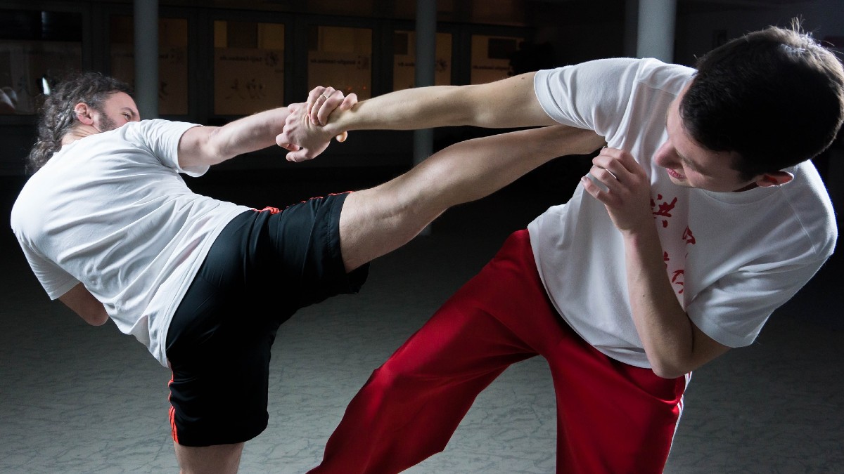 Carteles Acostumbrar compromiso Taekwondo: 7 movimientos básicos de defensa personal - Karate y Mas